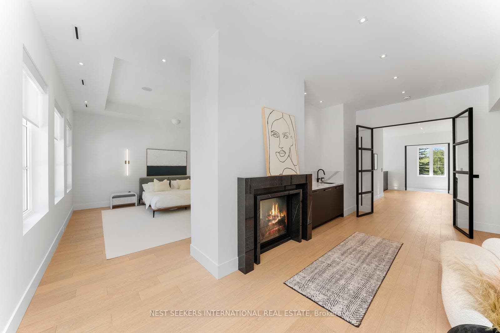 6 Forestave Crescent photo 16