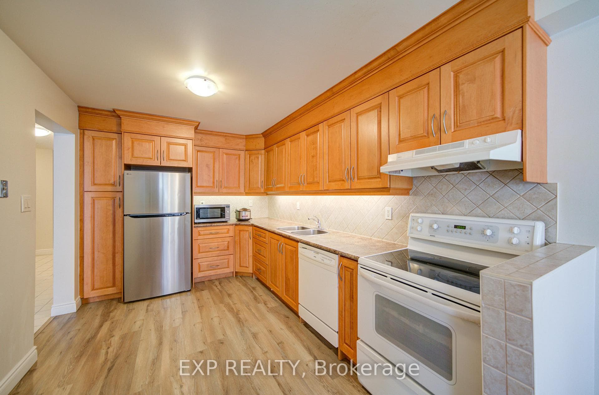 12 Sadlee Cove Crescent photo 11