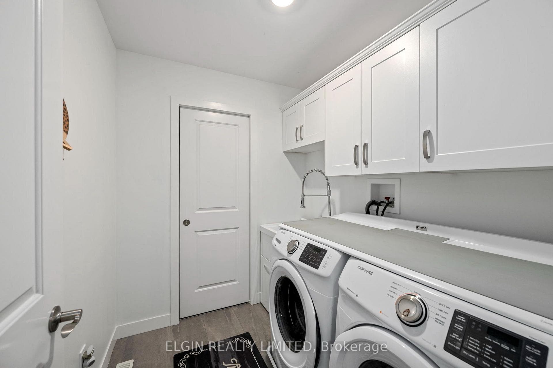 392 Larry Street photo 16