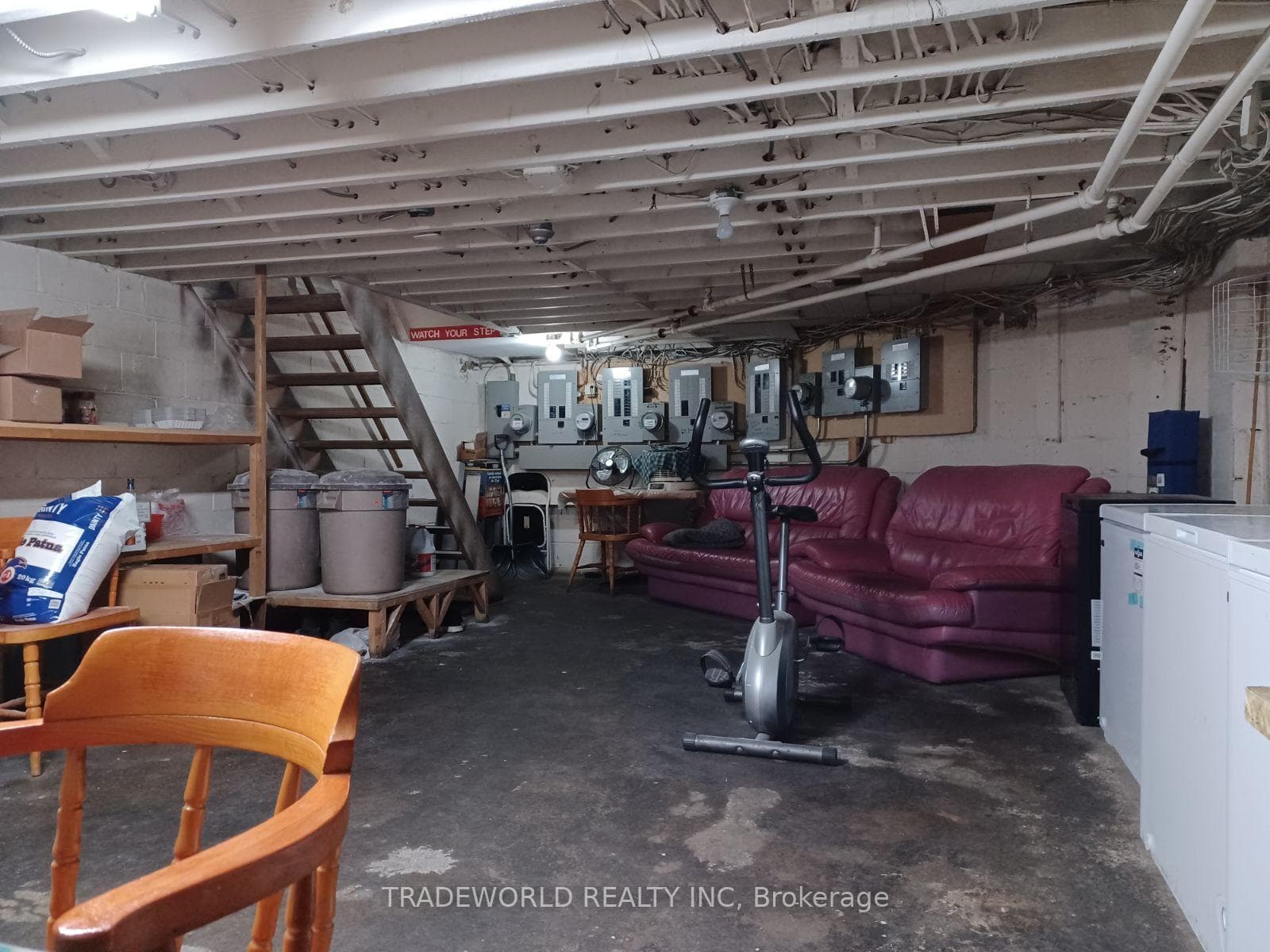 1260 The Queensway N/A photo 10