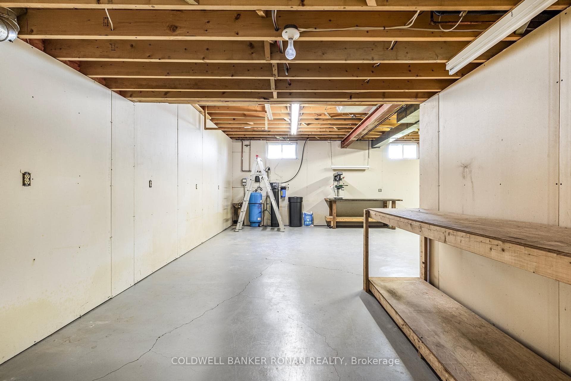 7258 2nd Line photo 35