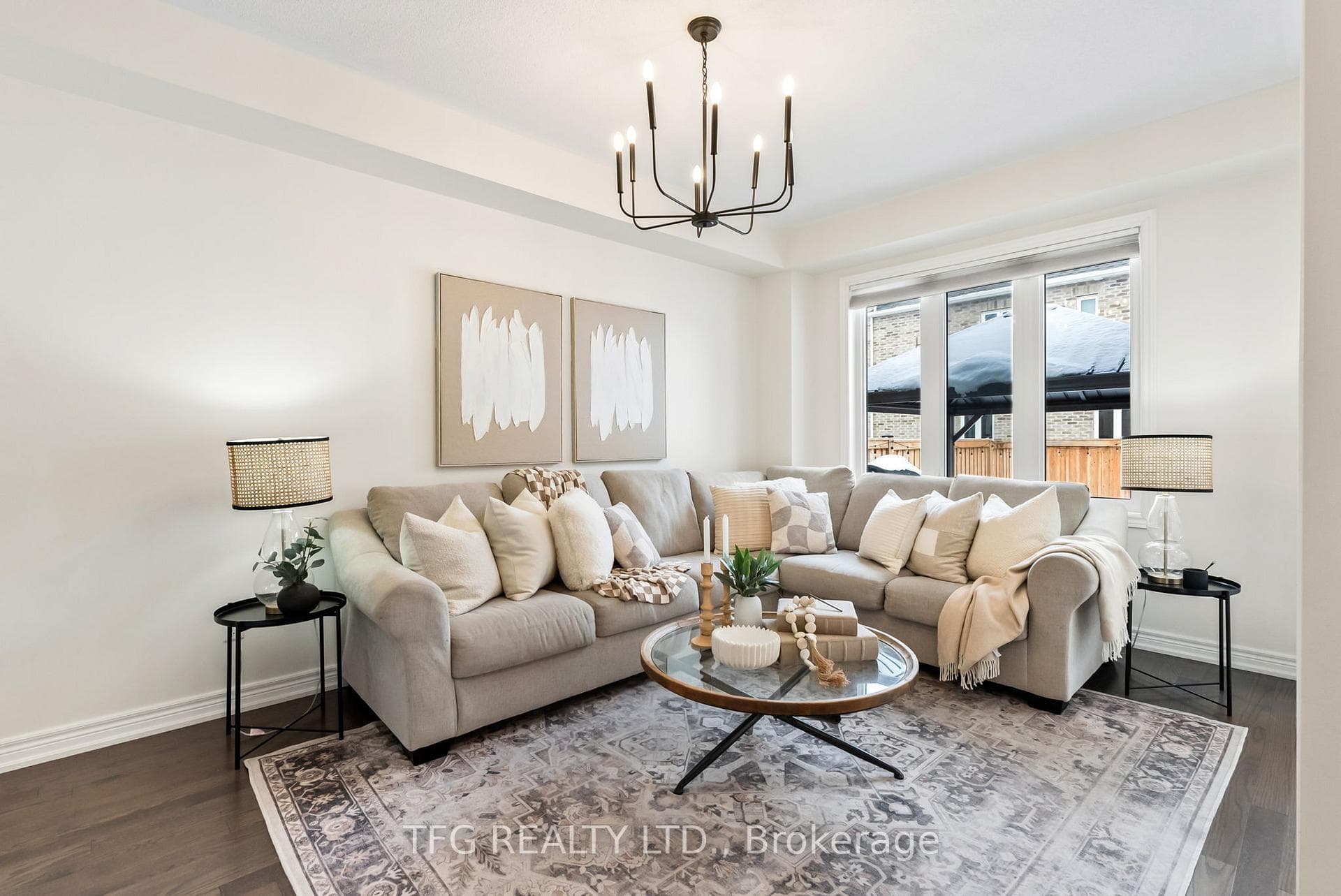 208 Ronald Hooper Avenue photo 6