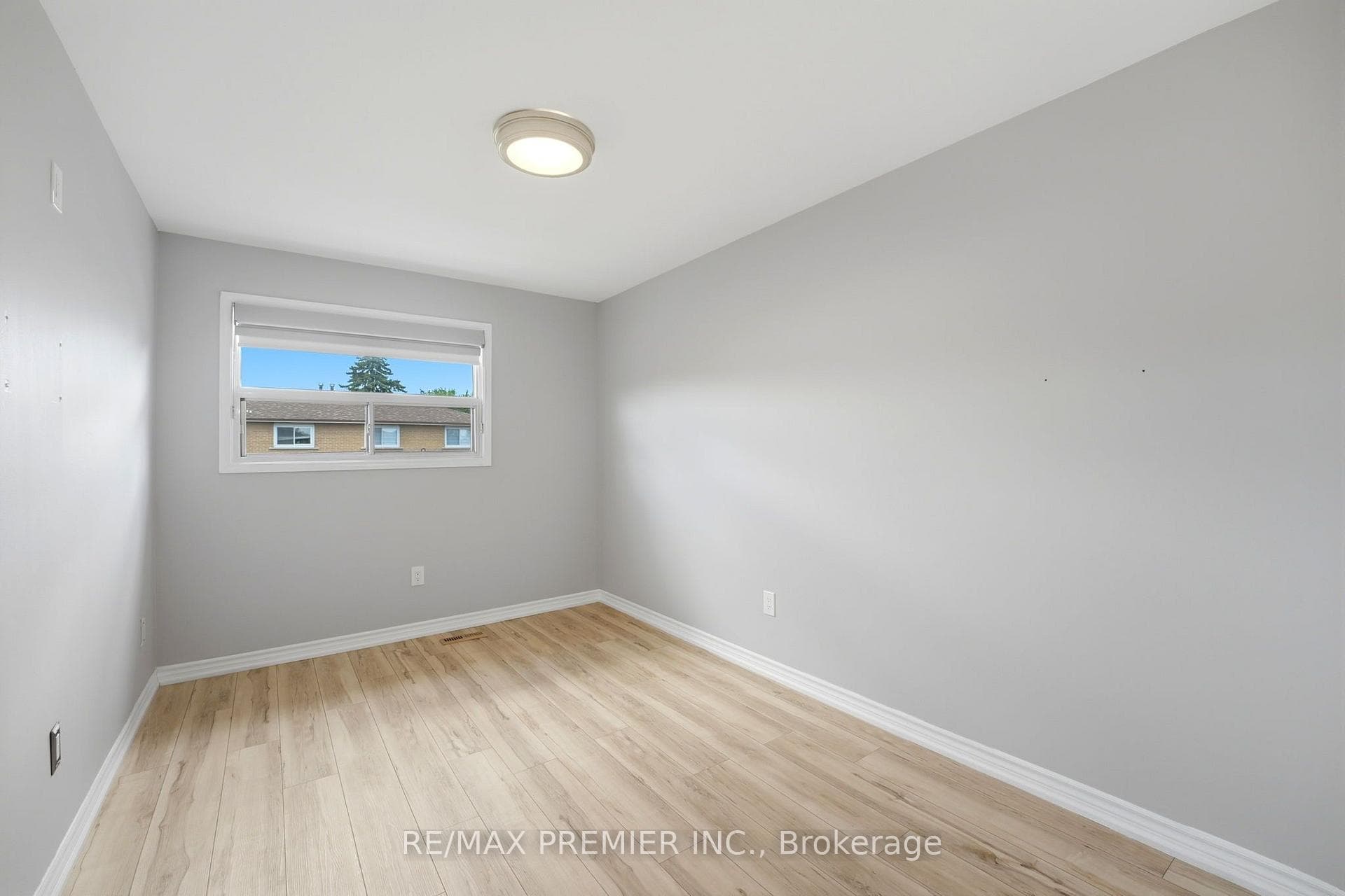 21 Avon Crescent Unit Upper Level photo 21