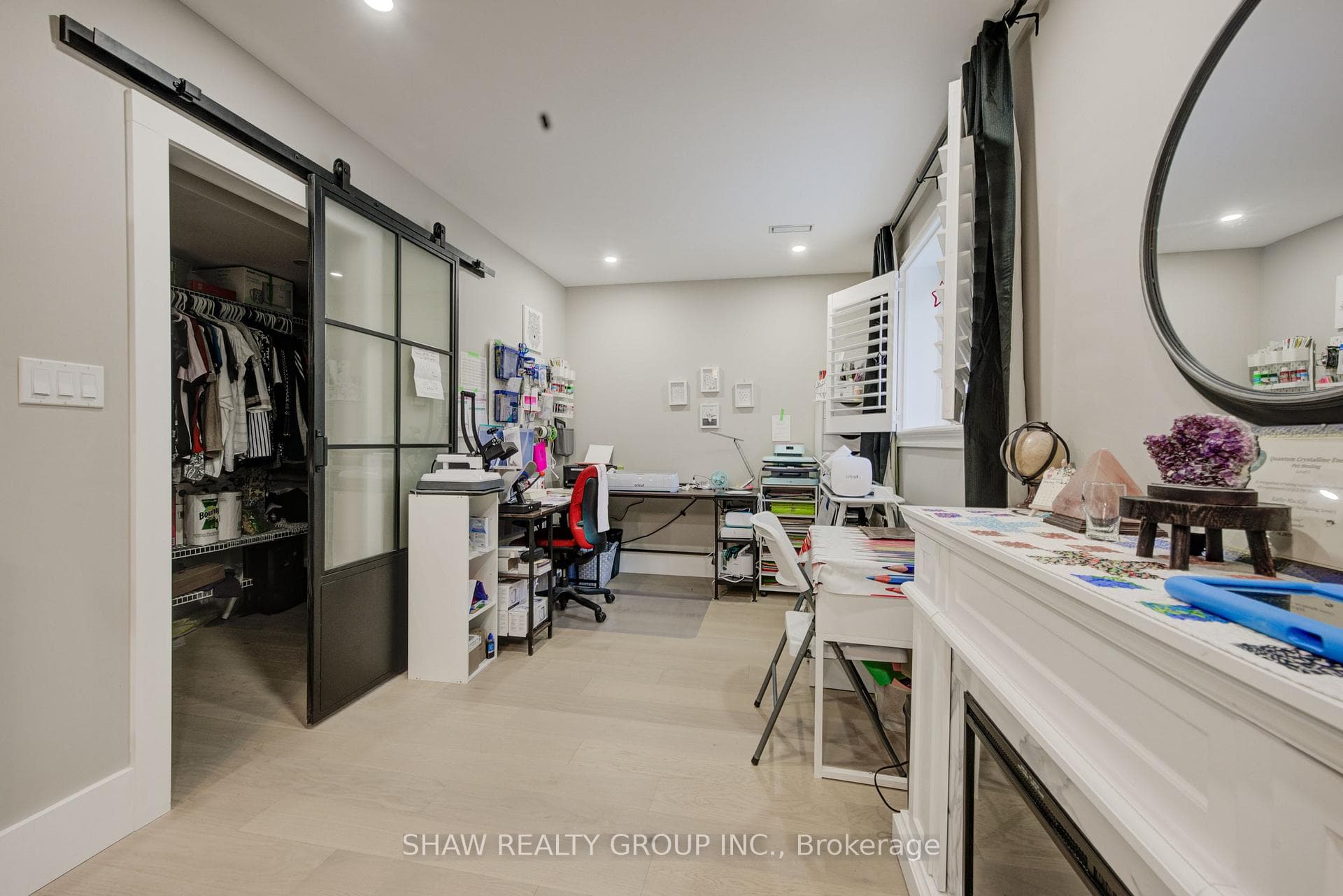 988 Stonebrook Road photo 32