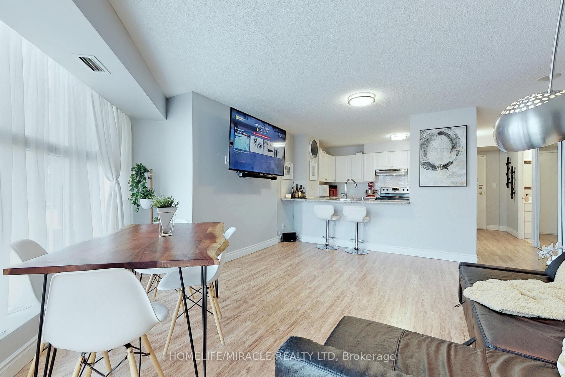 90 Dale Avenue Unit 201 photo 6