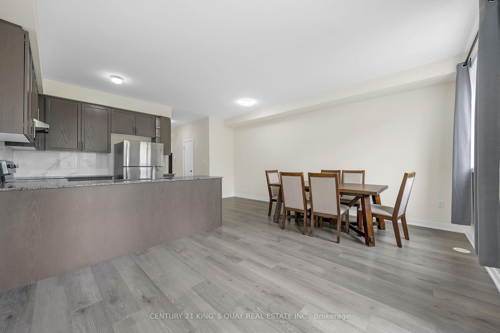 250 Finch Avenue Unit 33 photo 18