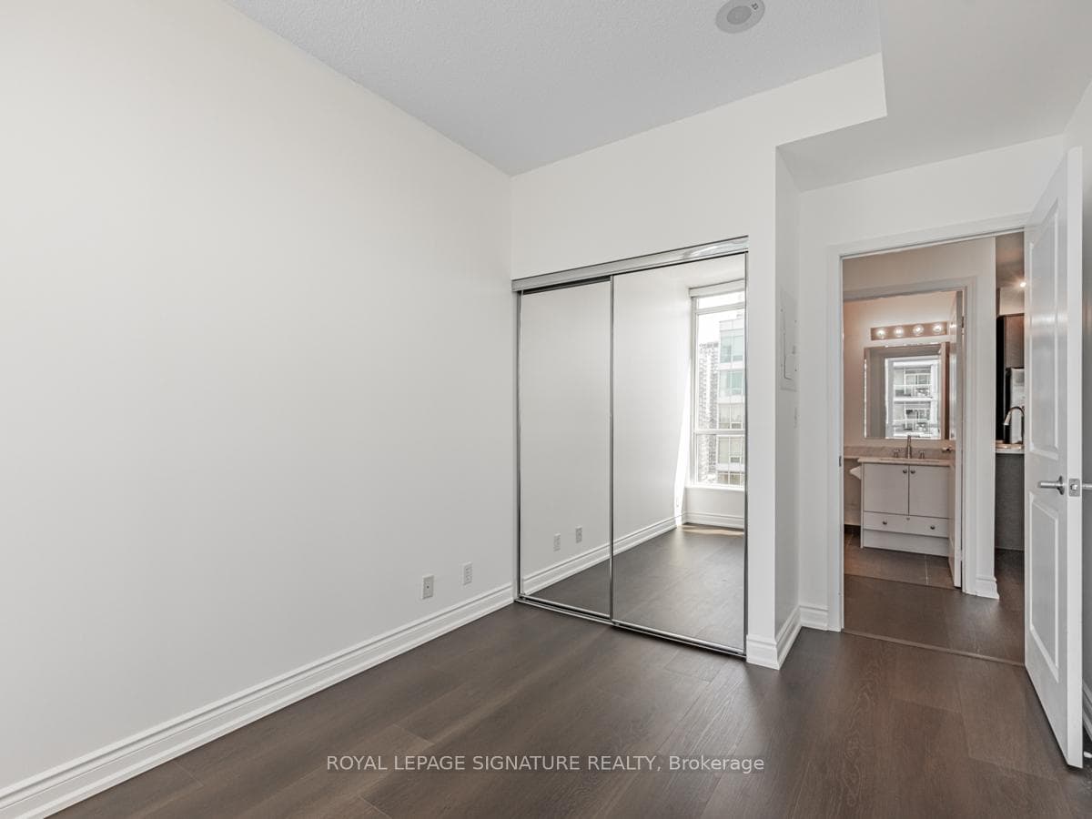 1900 Lake shore Boulevard Unit 1705 photo 14