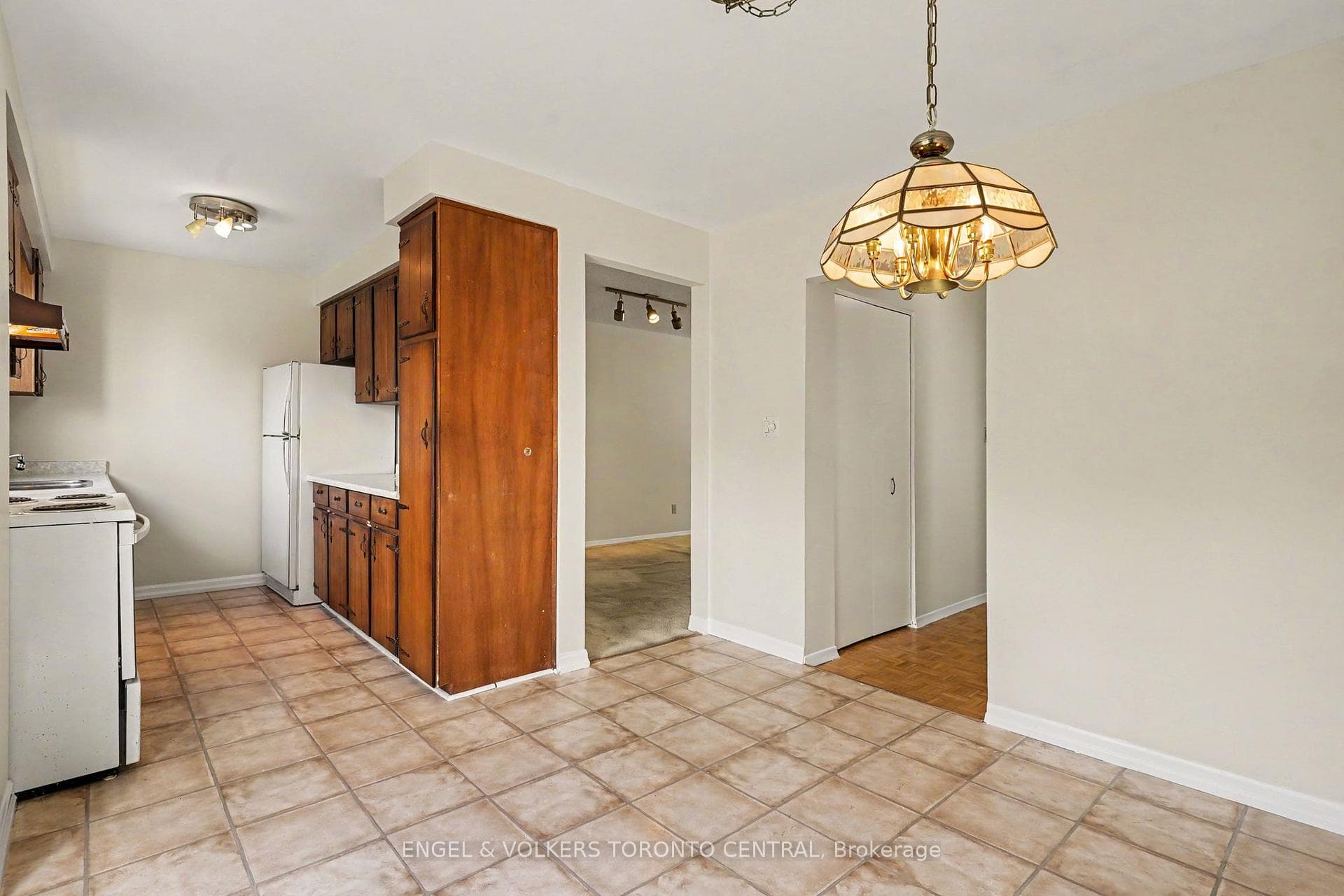45 Edilou Drive photo 13