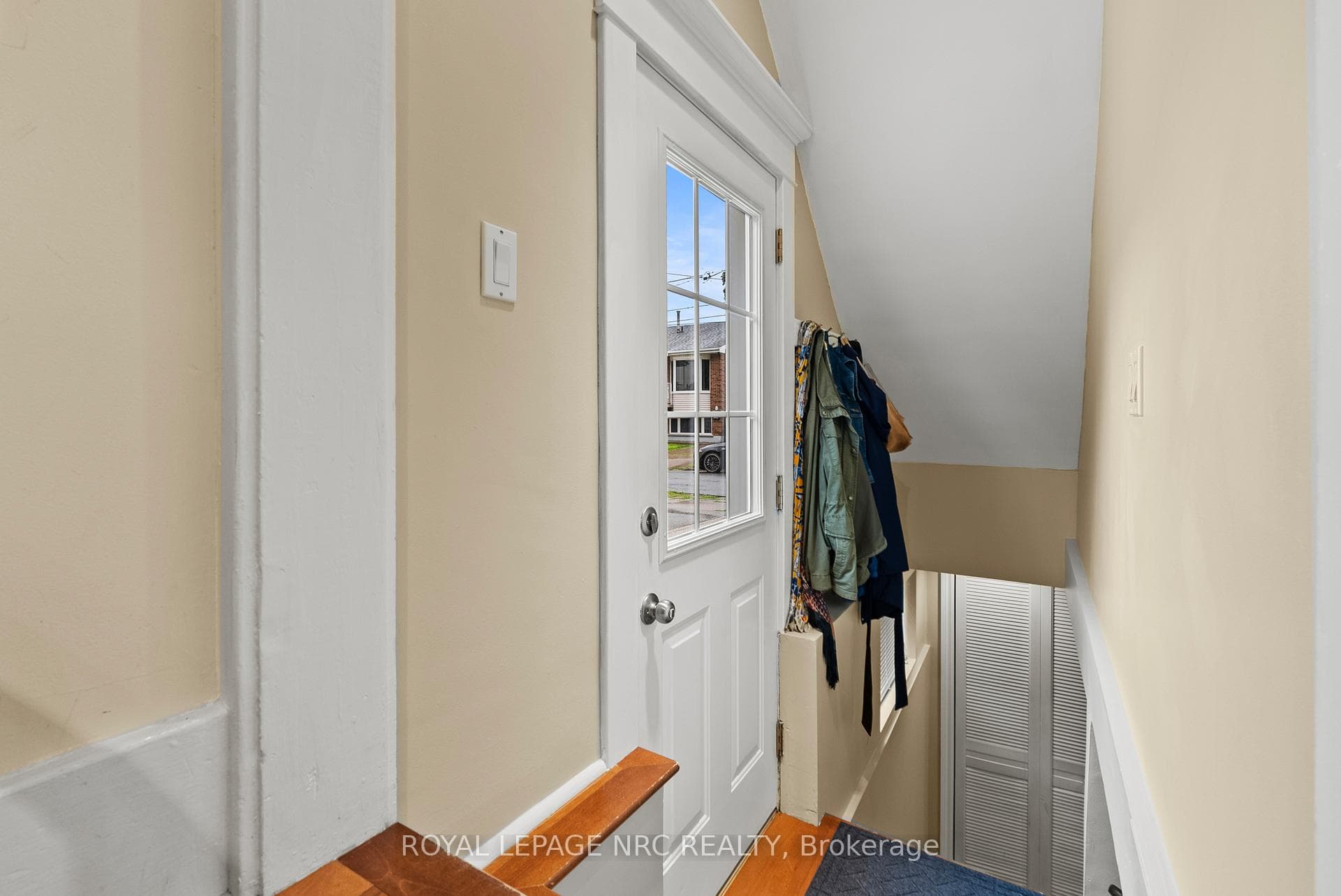 5 Greenlaw Place photo 29