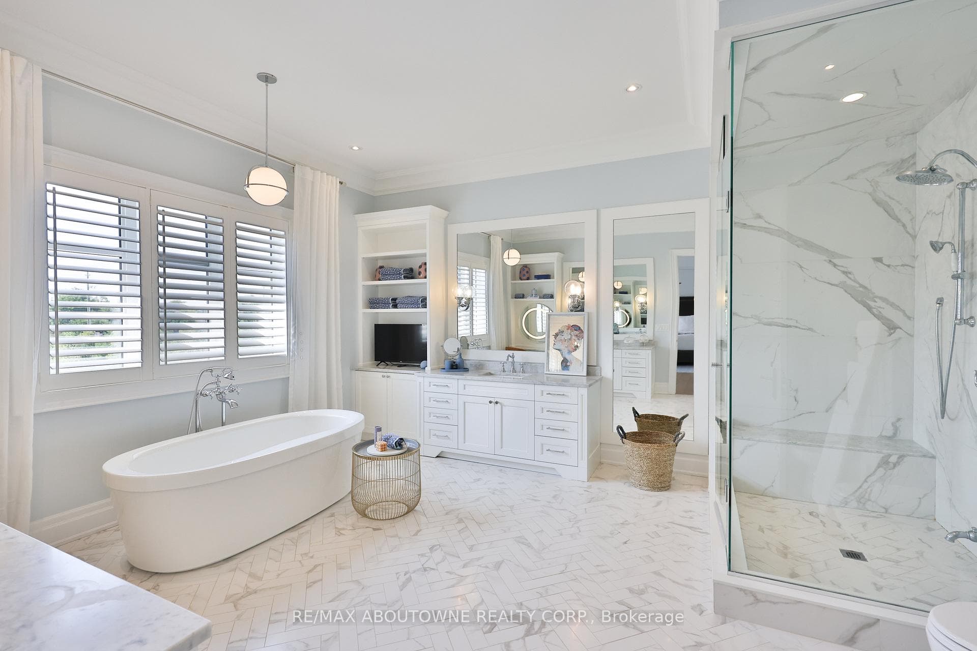 3100 Daniel Way photo 26