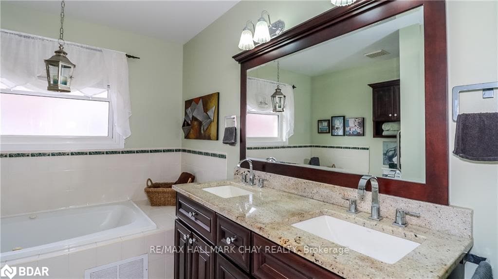 163 Livingstone Street photo 19