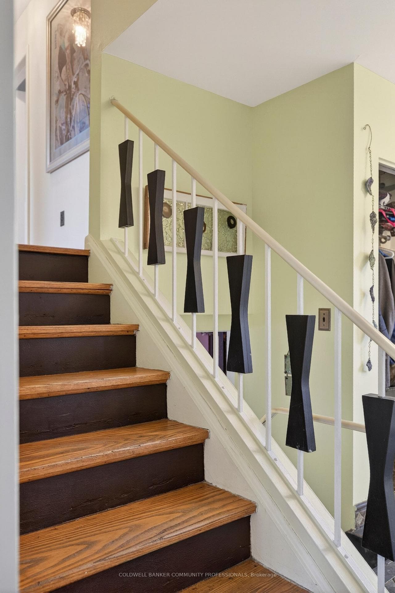 6 Seagram Place photo 17