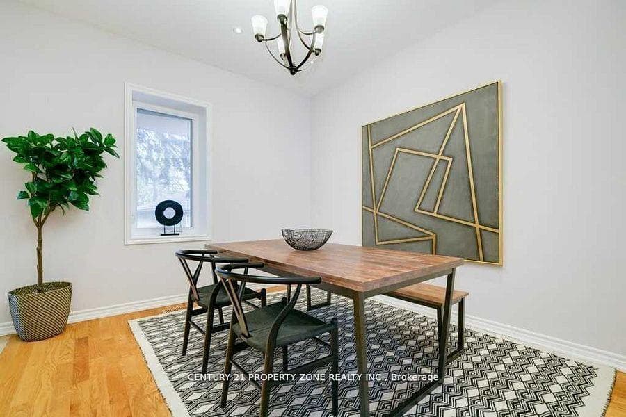 126 Meighen Avenue photo 11