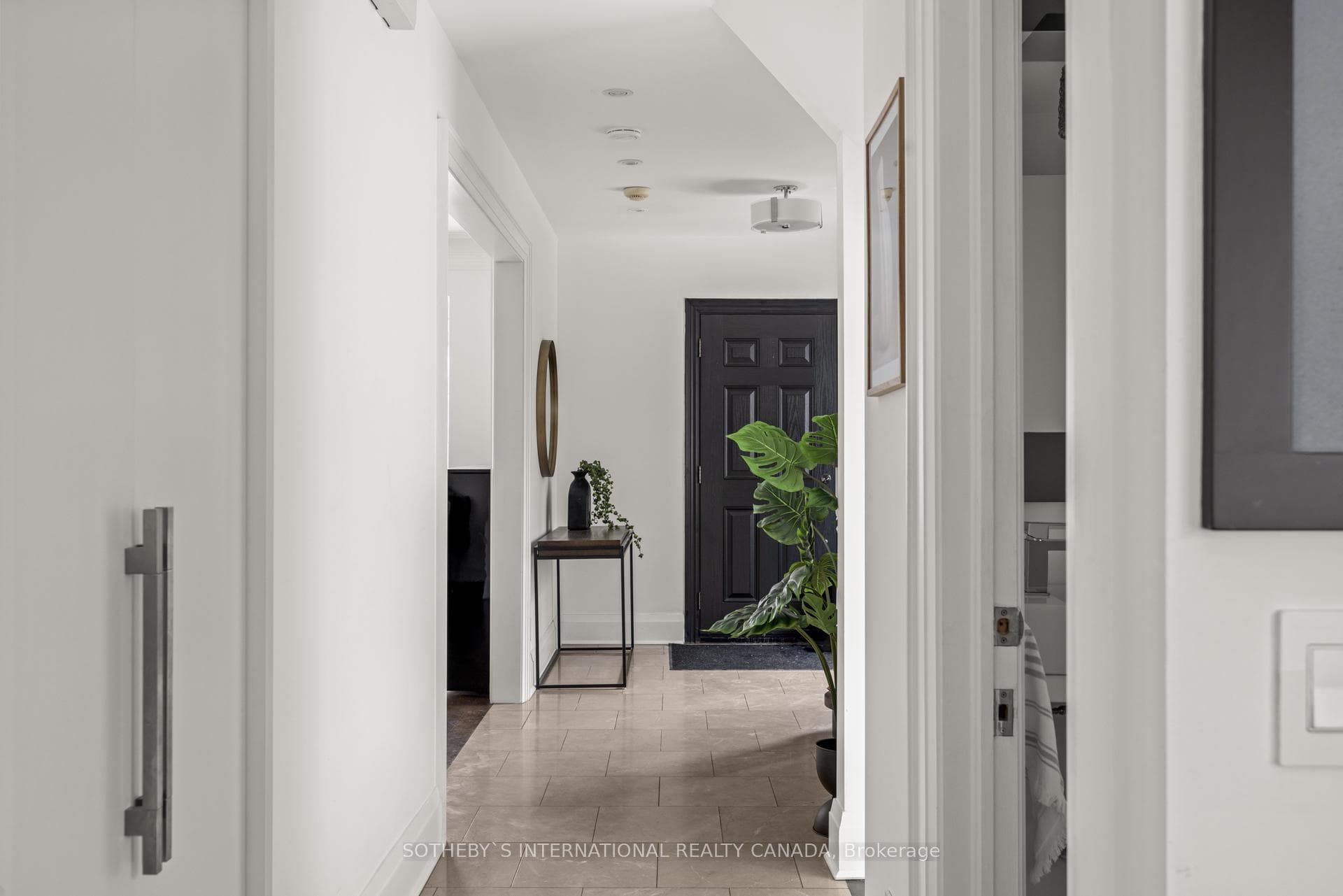 208 Hillhurst Boulevard photo 2