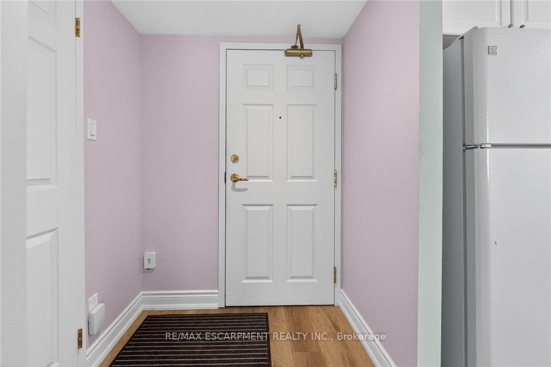 19 Lake Avenue Unit 303 photo 5