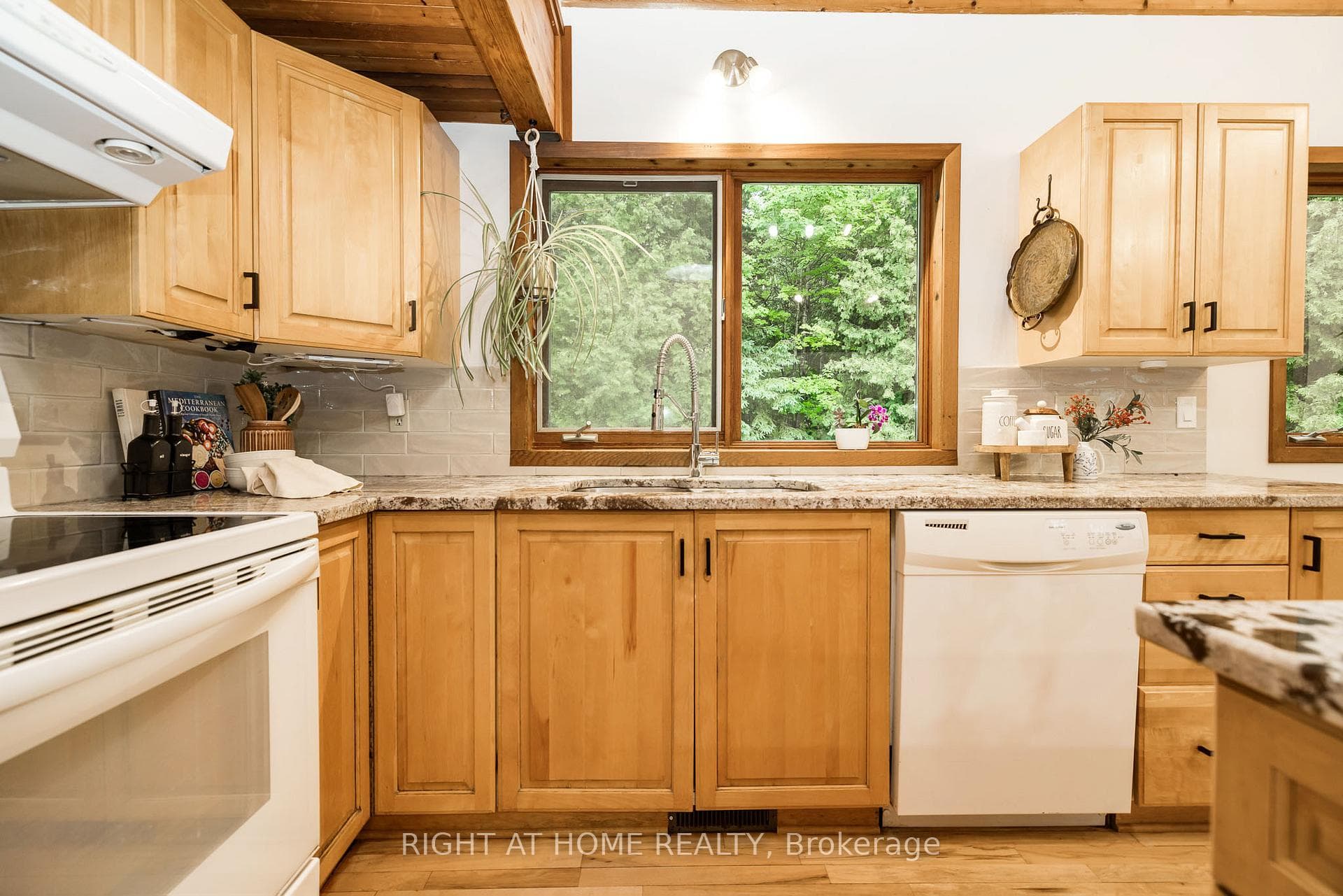 1828 Burnt Lands Road photo 17