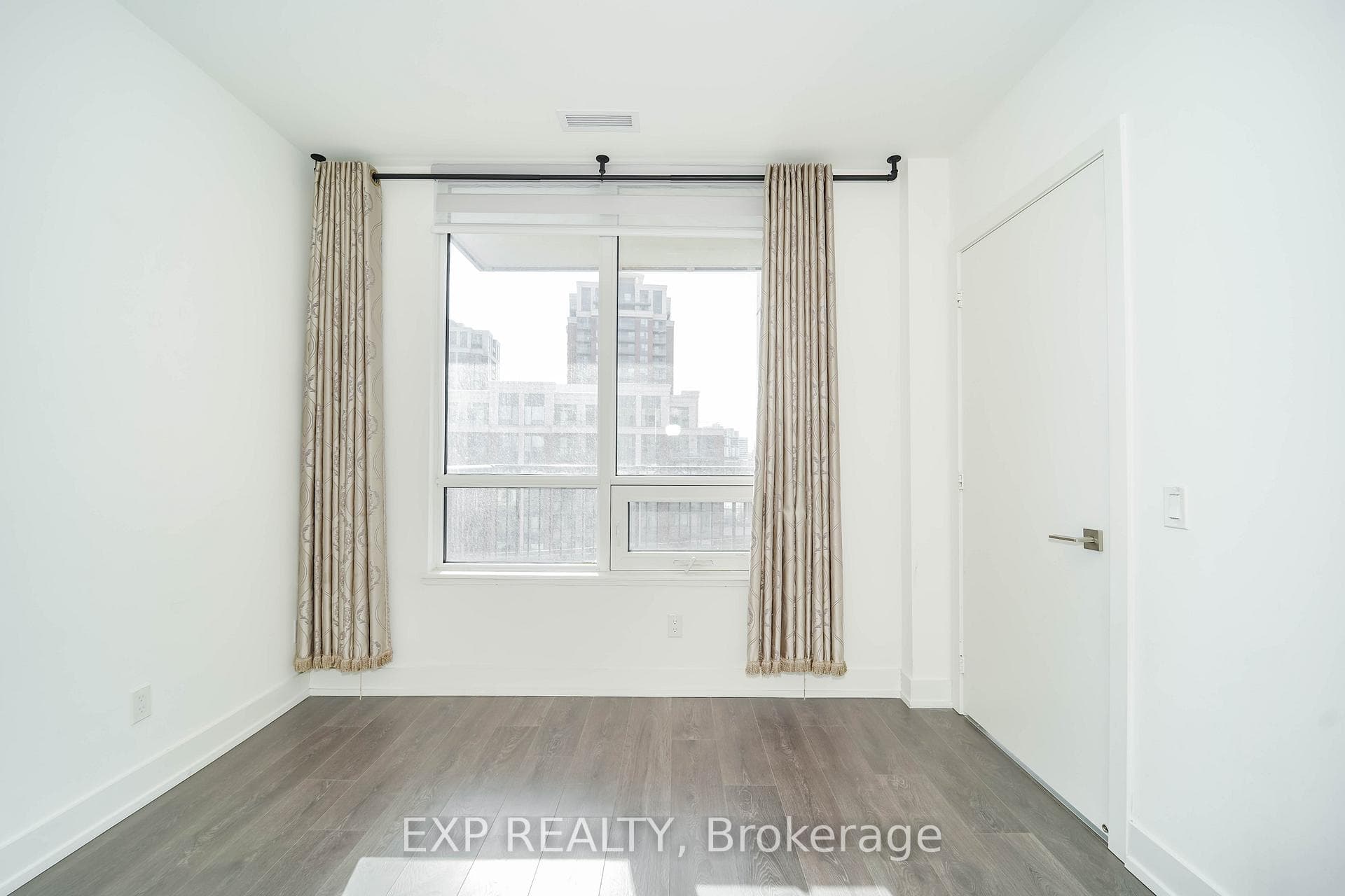 268 Buchanan Drive Unit 707W photo 34
