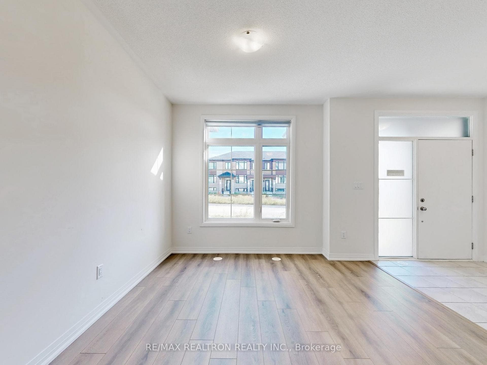 2710 Peter Matthews Drive photo 6