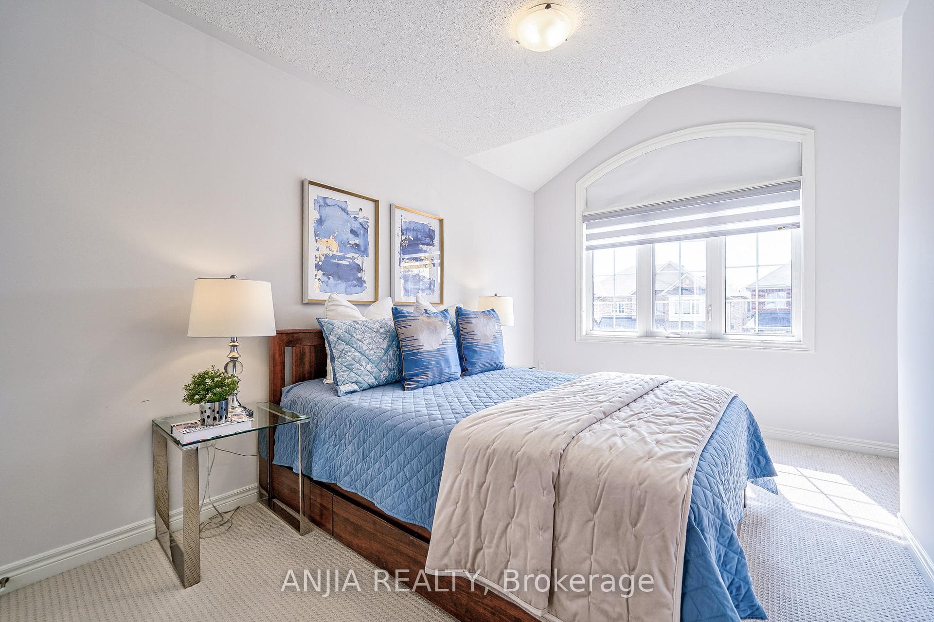 23 Frederick Taylor Way photo 34