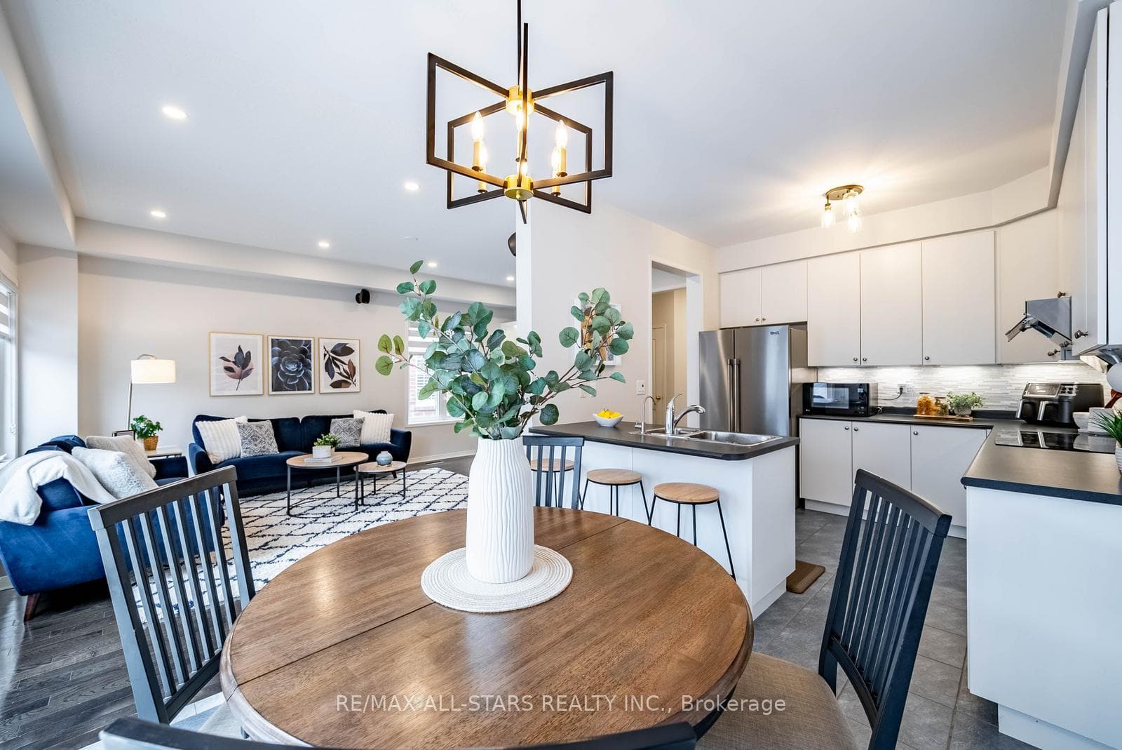 406 Reeves Way Boulevard photo 11