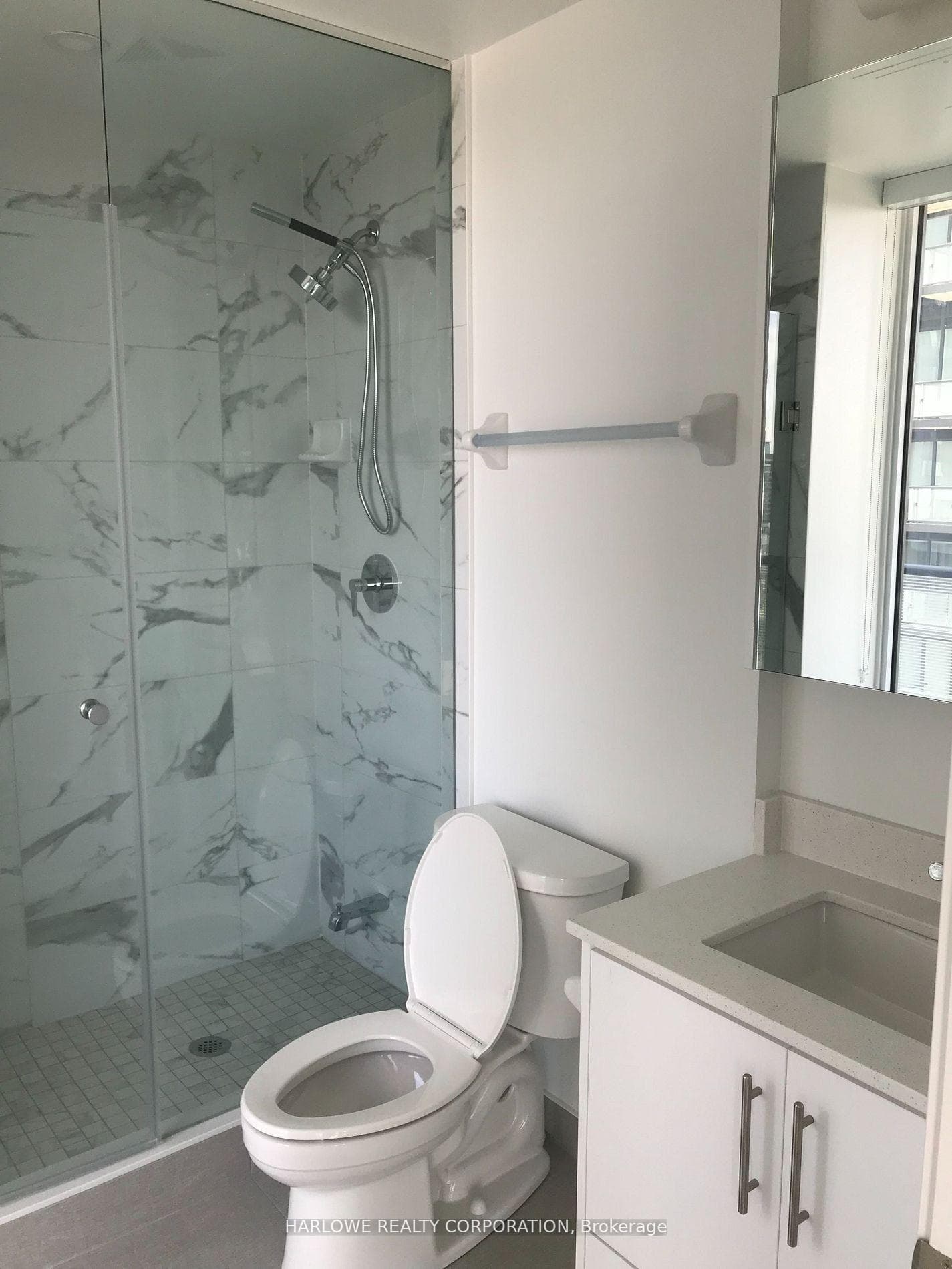 95 Oneida Crescent Unit 1503 photo 4
