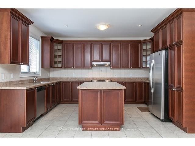 2332 Awenda Drive photo 17