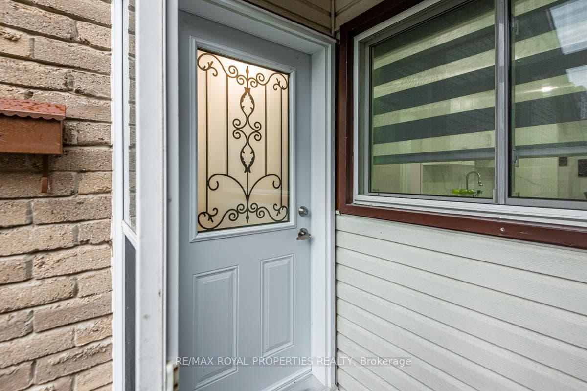 50 Silverbell Grove Unit #6 photo 3