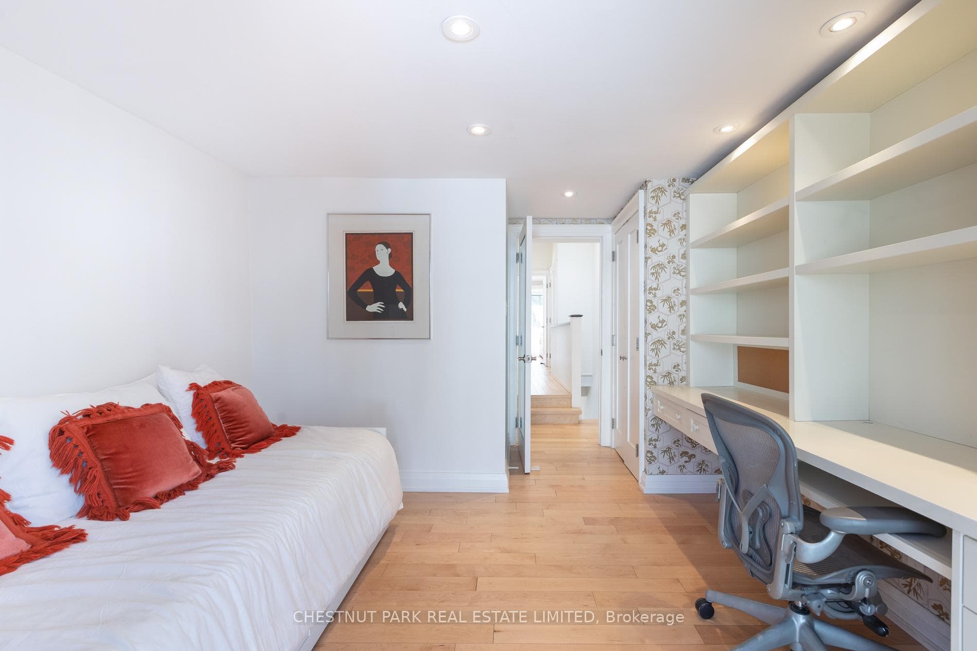 86 Shaftesbury Avenue photo 24