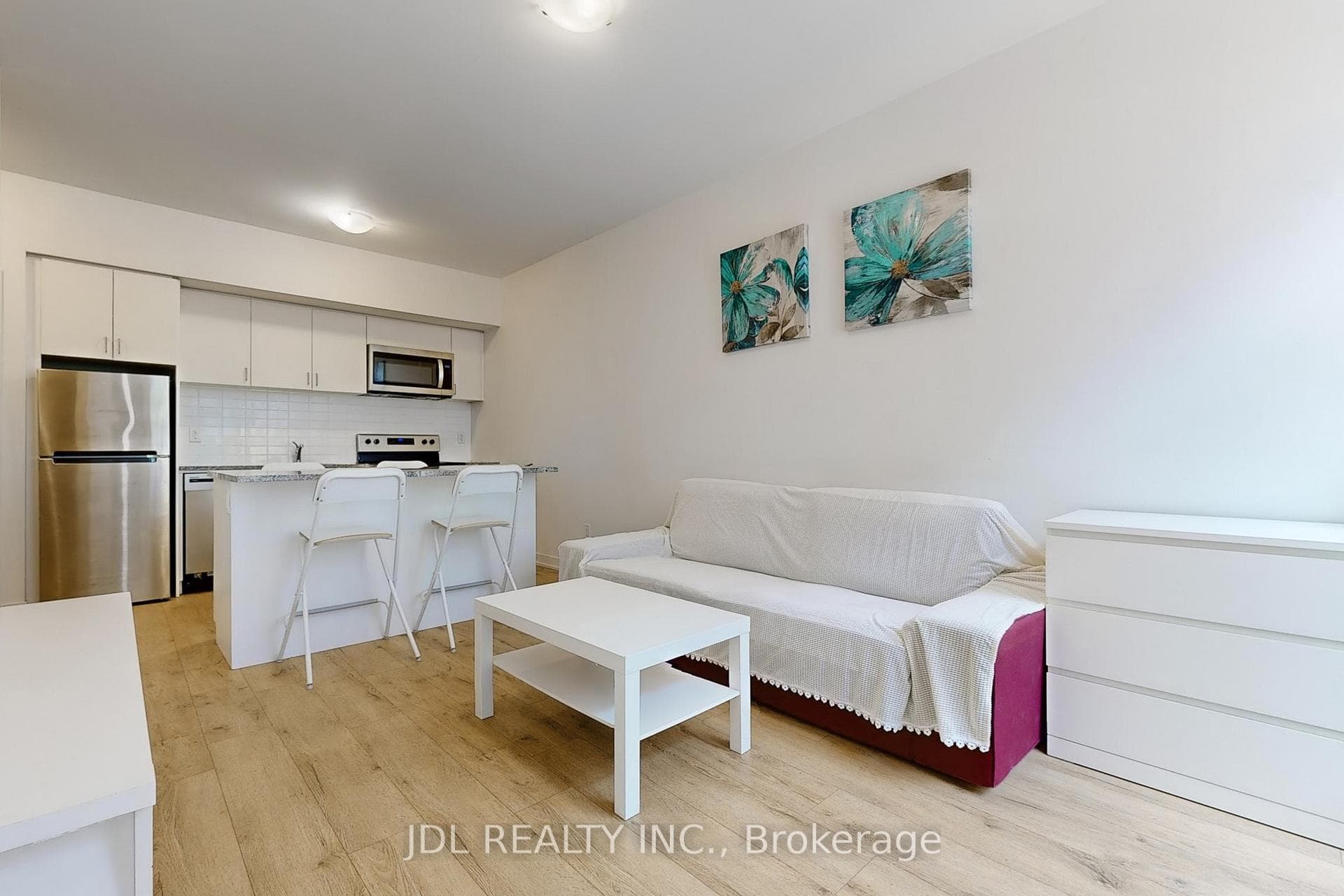 1760 Simcoe Street Unit 69 photo 7