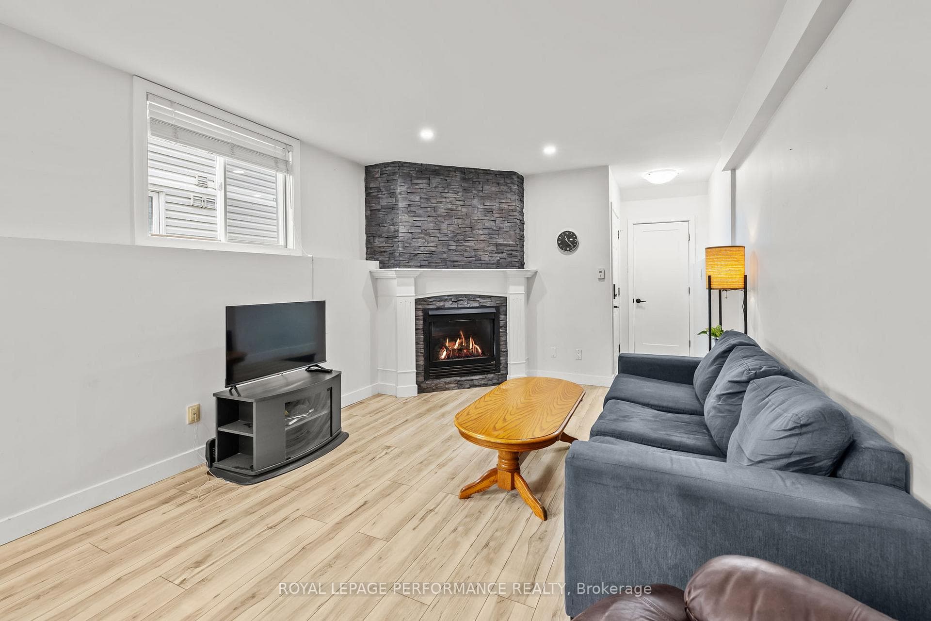 75 LAPOINTE Boulevard Unit 1C photo 14
