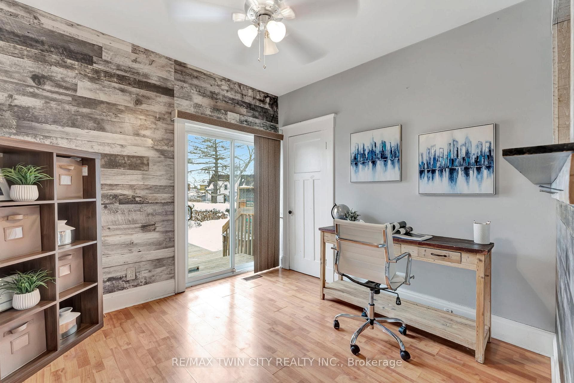 154 Tiffany Street photo 12
