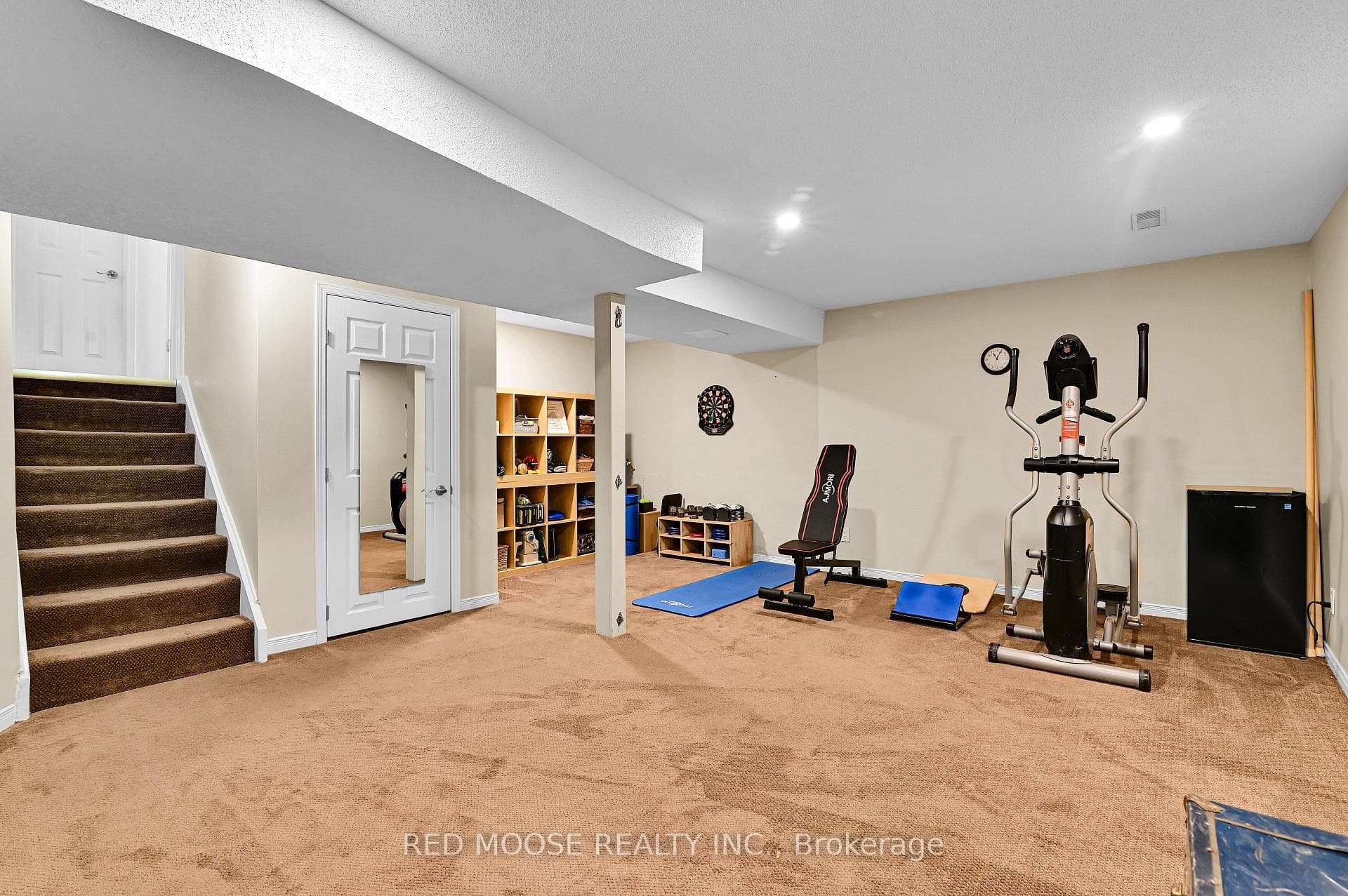 16 Diceman Crescent photo 35