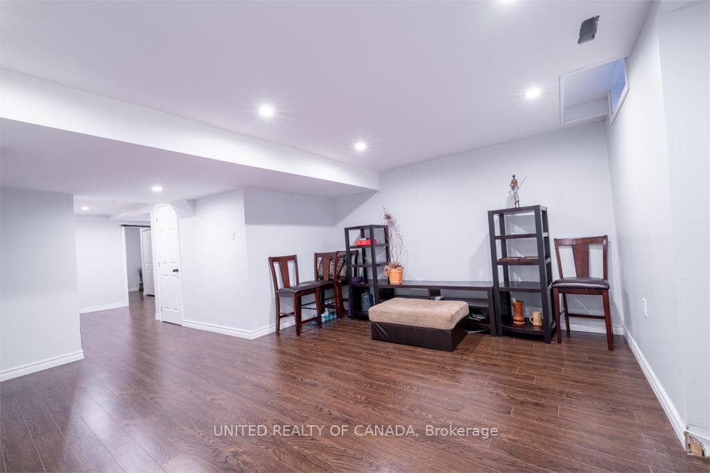 62 Spring Meadow Avenue photo 22