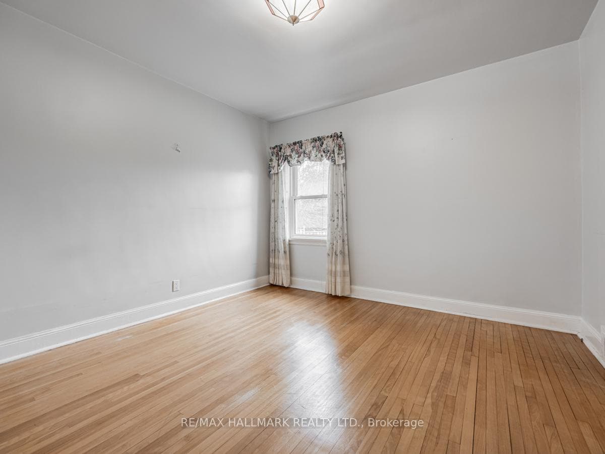 46 Dunblaine Avenue photo 17