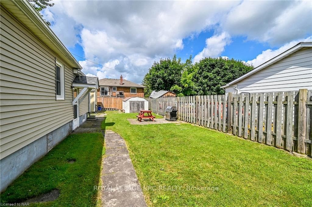 91 KNOLL Street photo 42