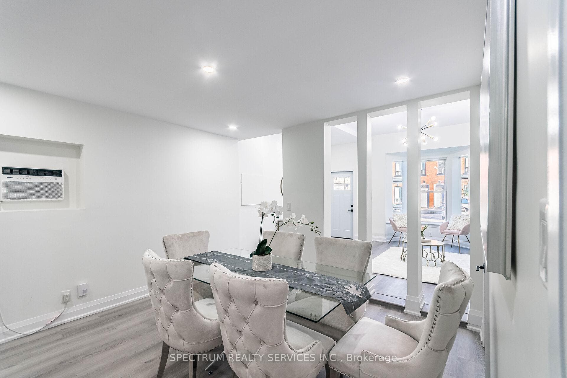 135 East Avenue photo 14