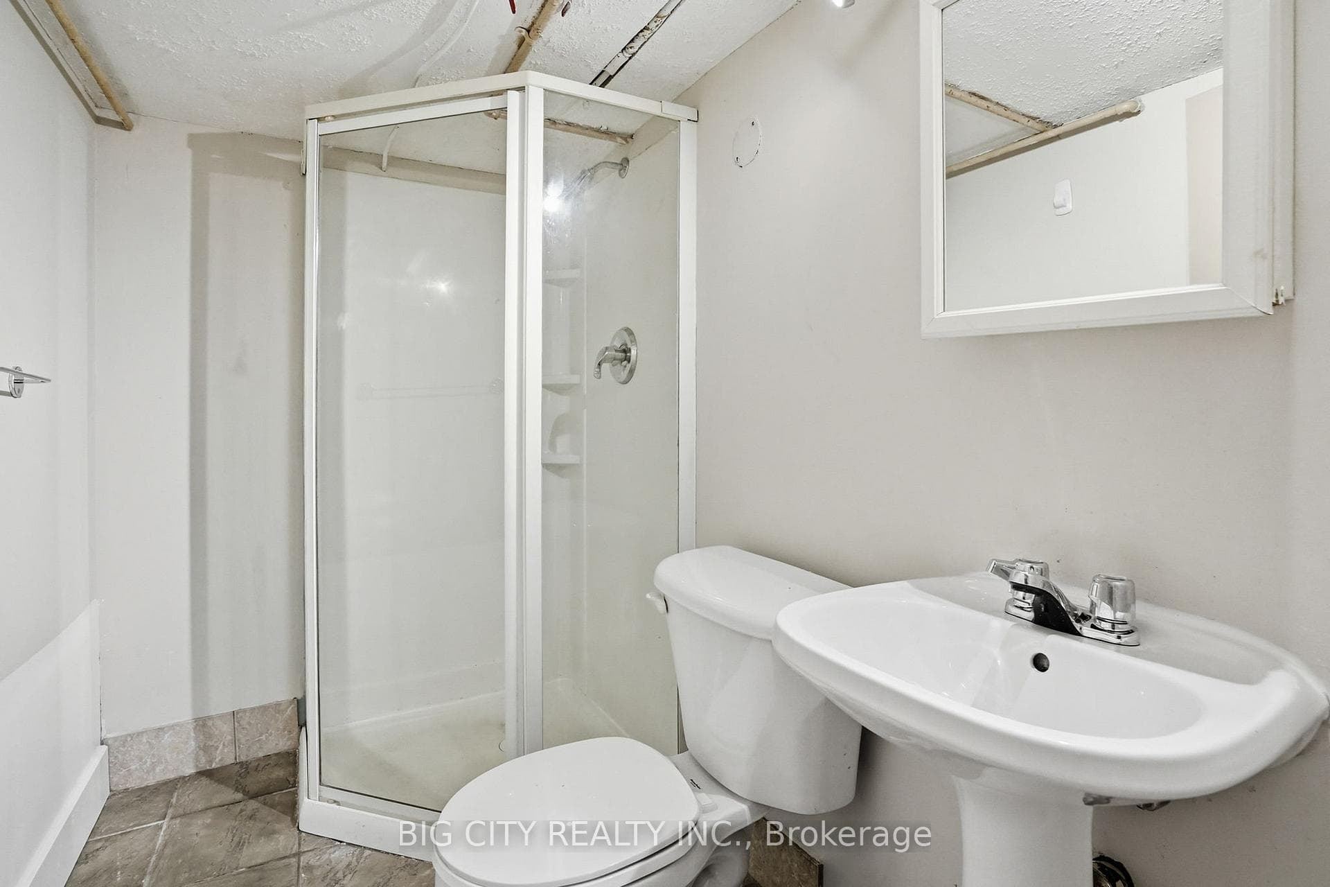 56 Holmes Avenue photo 24