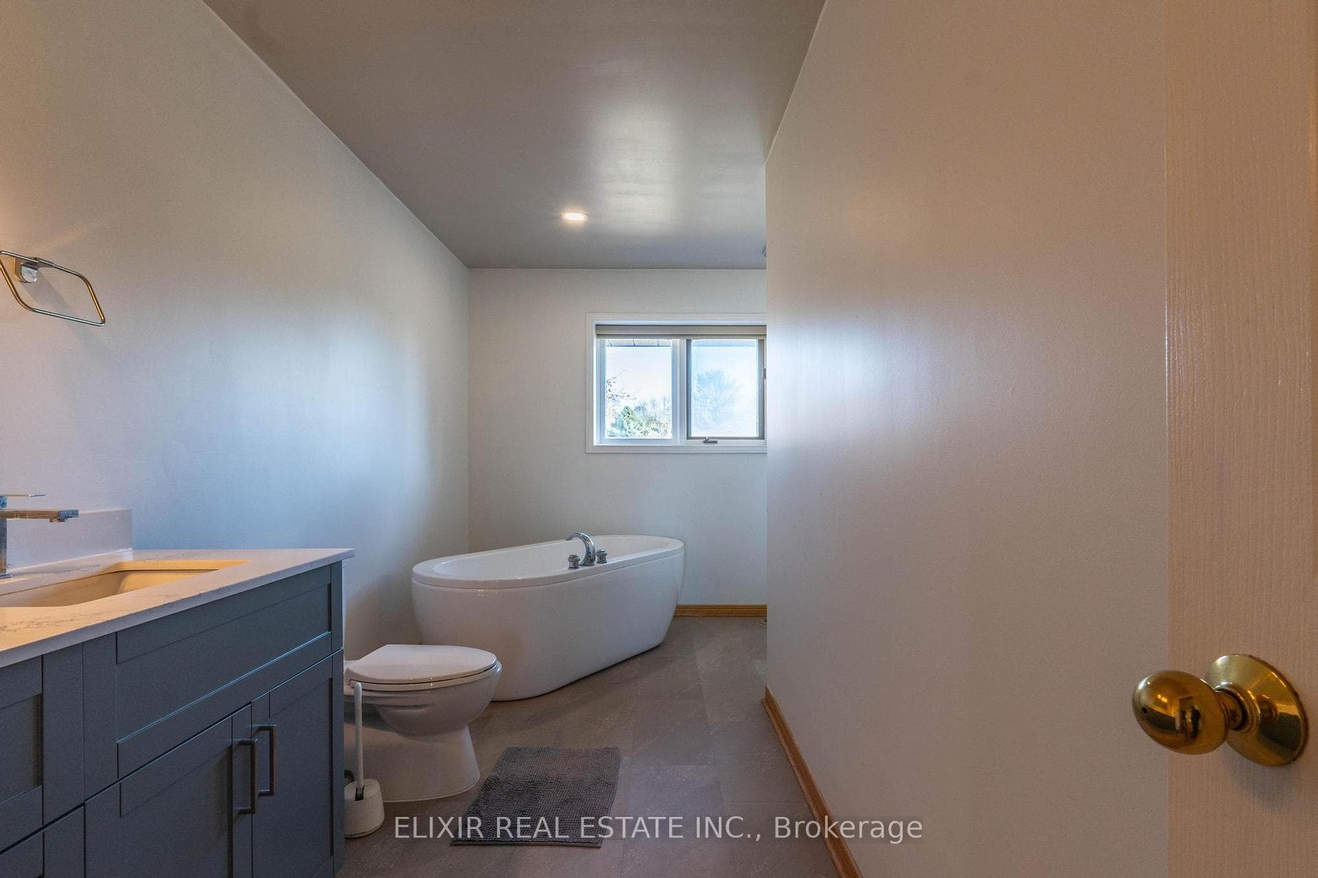 Main Washroom
