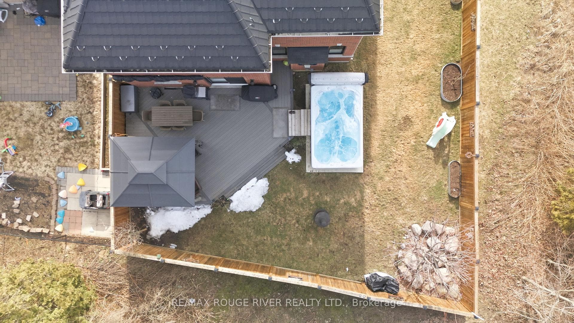 201 Varcoe Road photo 47