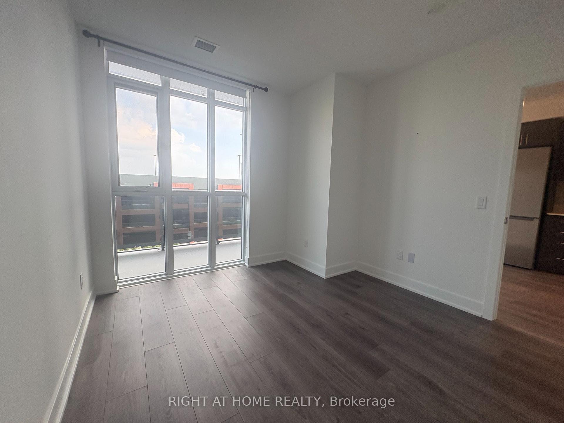 2545 Simcoe Street Unit 357 photo 13
