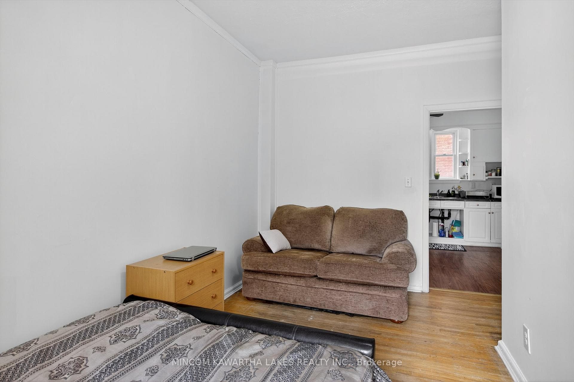 563 Aylmer Street photo 15