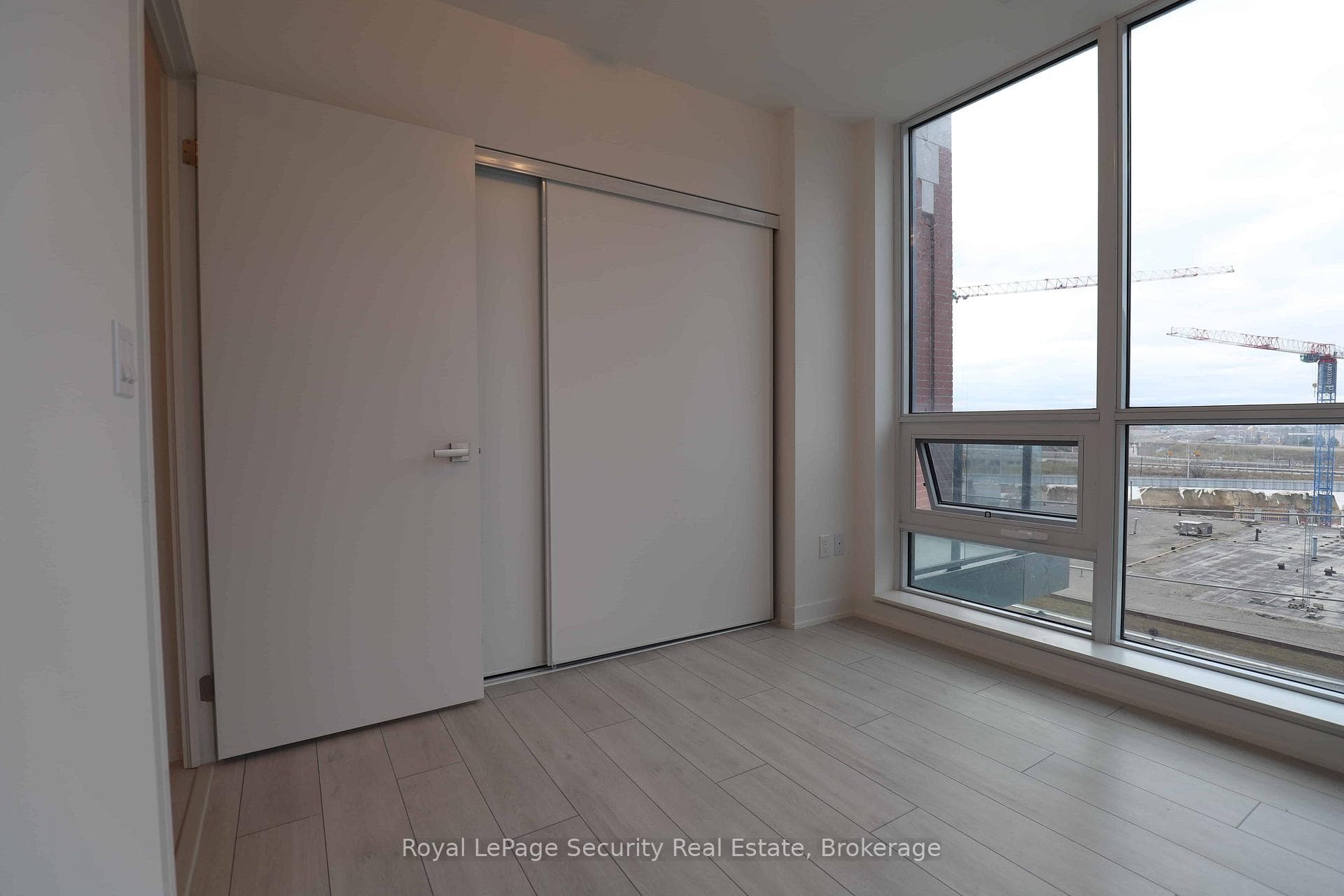Second Bedroom - Large Closet