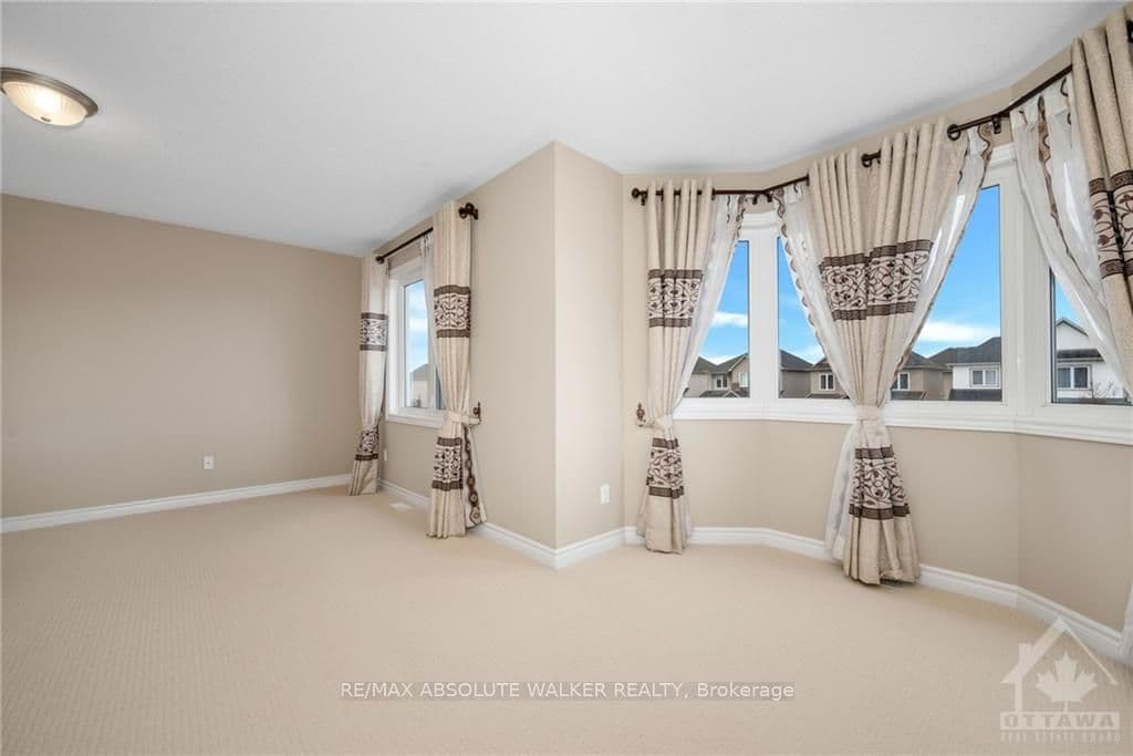 2477 ESPRIT Drive photo 16