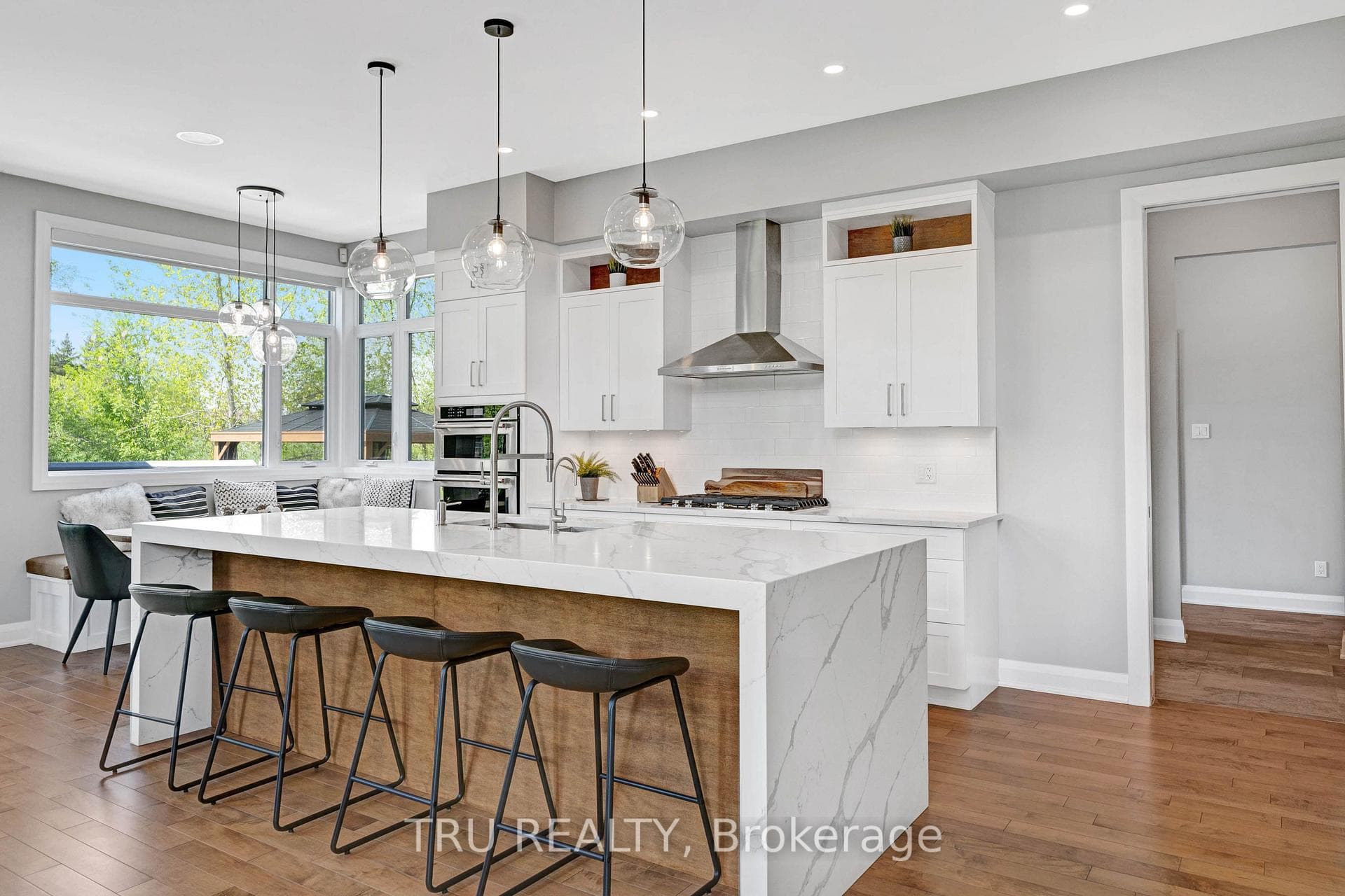 536 LEIMERK Court photo 8