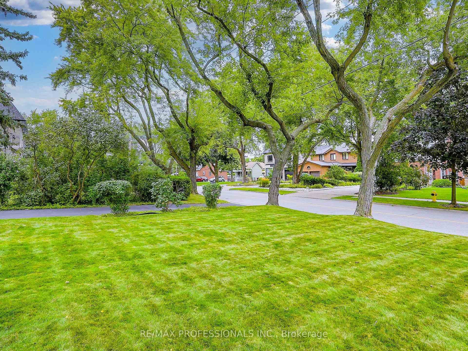 116 Shaver Avenue photo 3