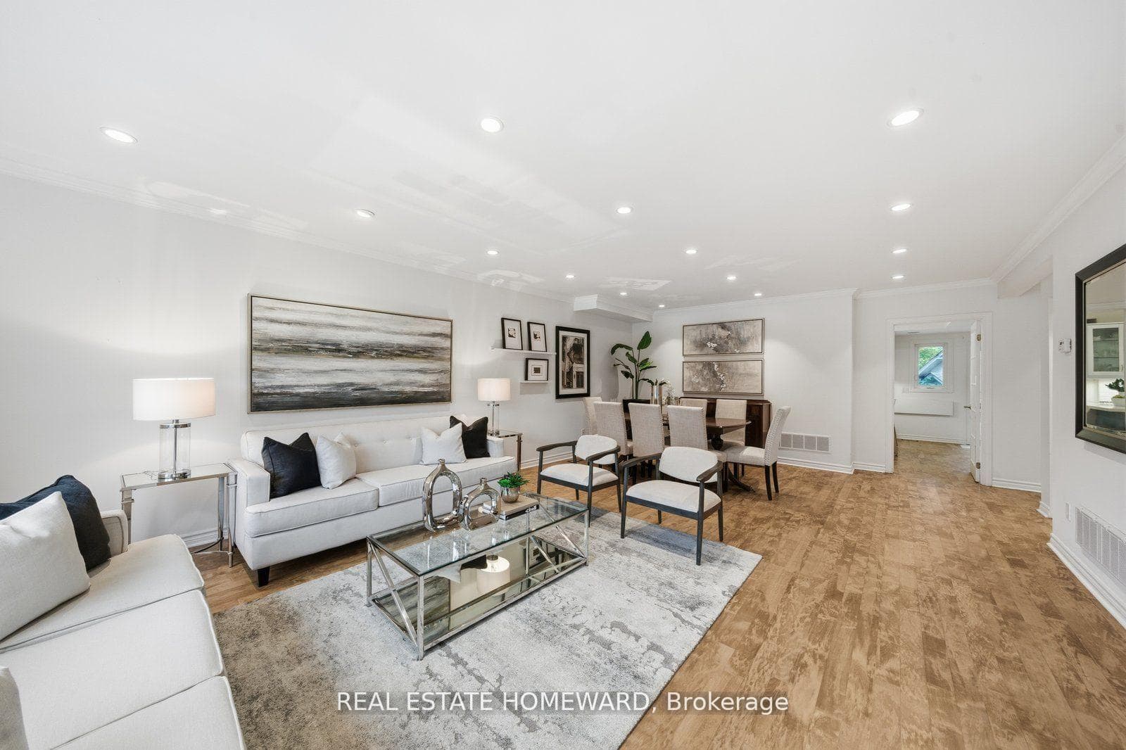 30 Lynn Road photo 6