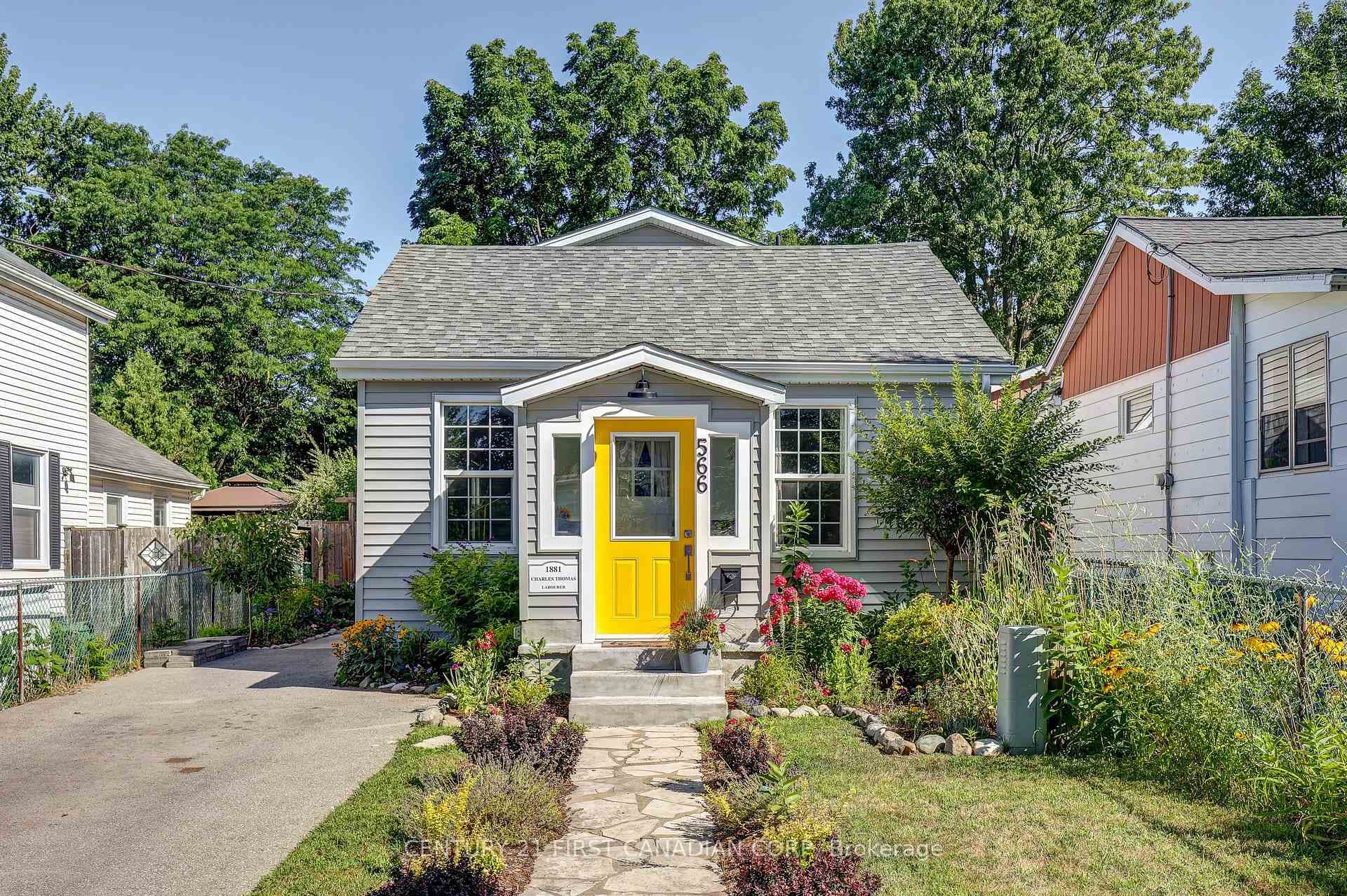 566 PALL MALL Street photo 1