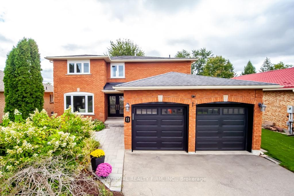 11 Coates Crescent photo 2