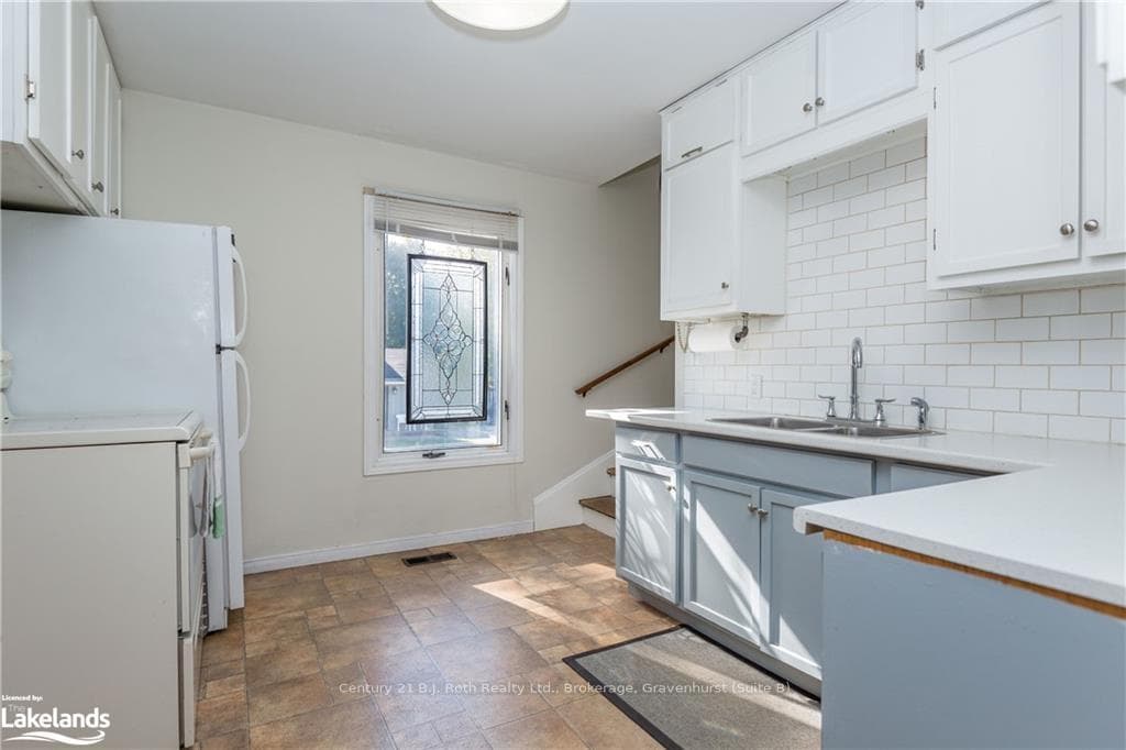 61 O'BRIEN Street photo 17