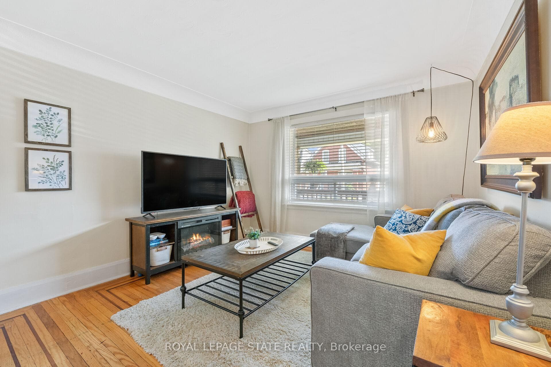 105 Grosvenor Avenue photo 18